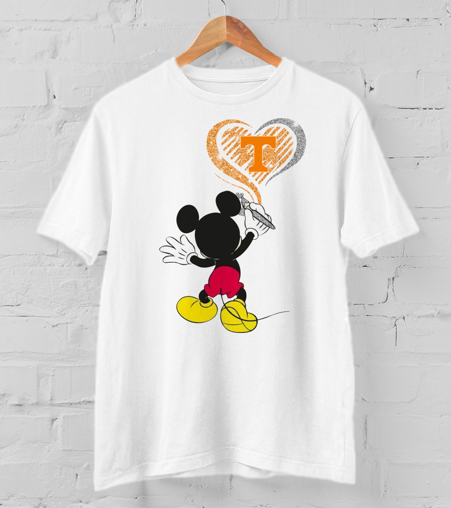 Mickey Painting Heart With Tennessee Volunteers T-Shirt