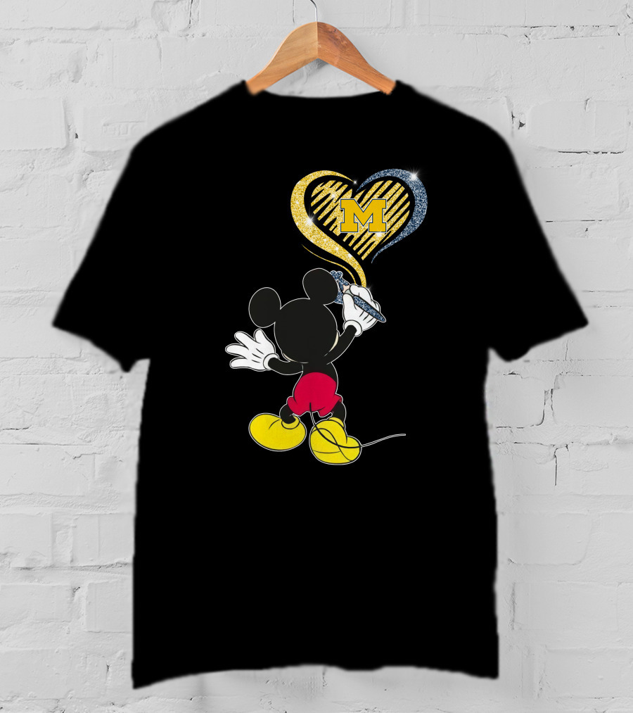 Mickey Mouse Drawing Heart With Michigan Wolverines T-Shirt