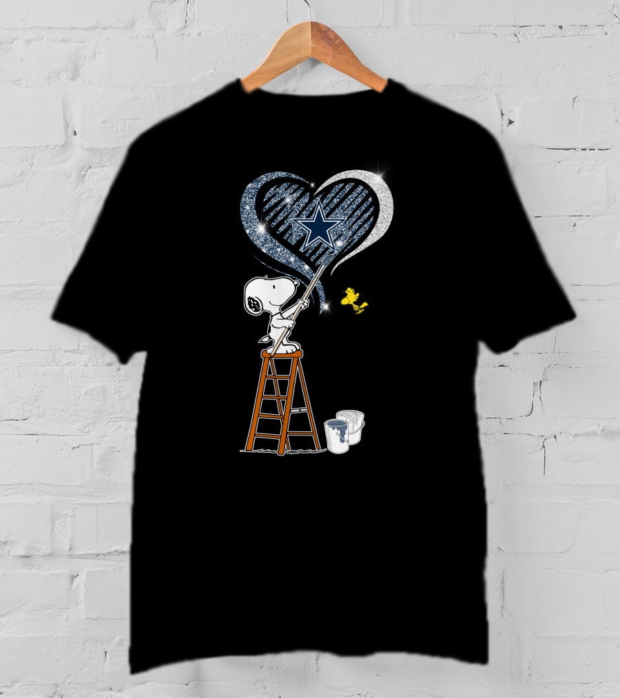 Snoopy And Woodstock Painting Glittery Heart With Dallas Cowboys Star T-Shirt