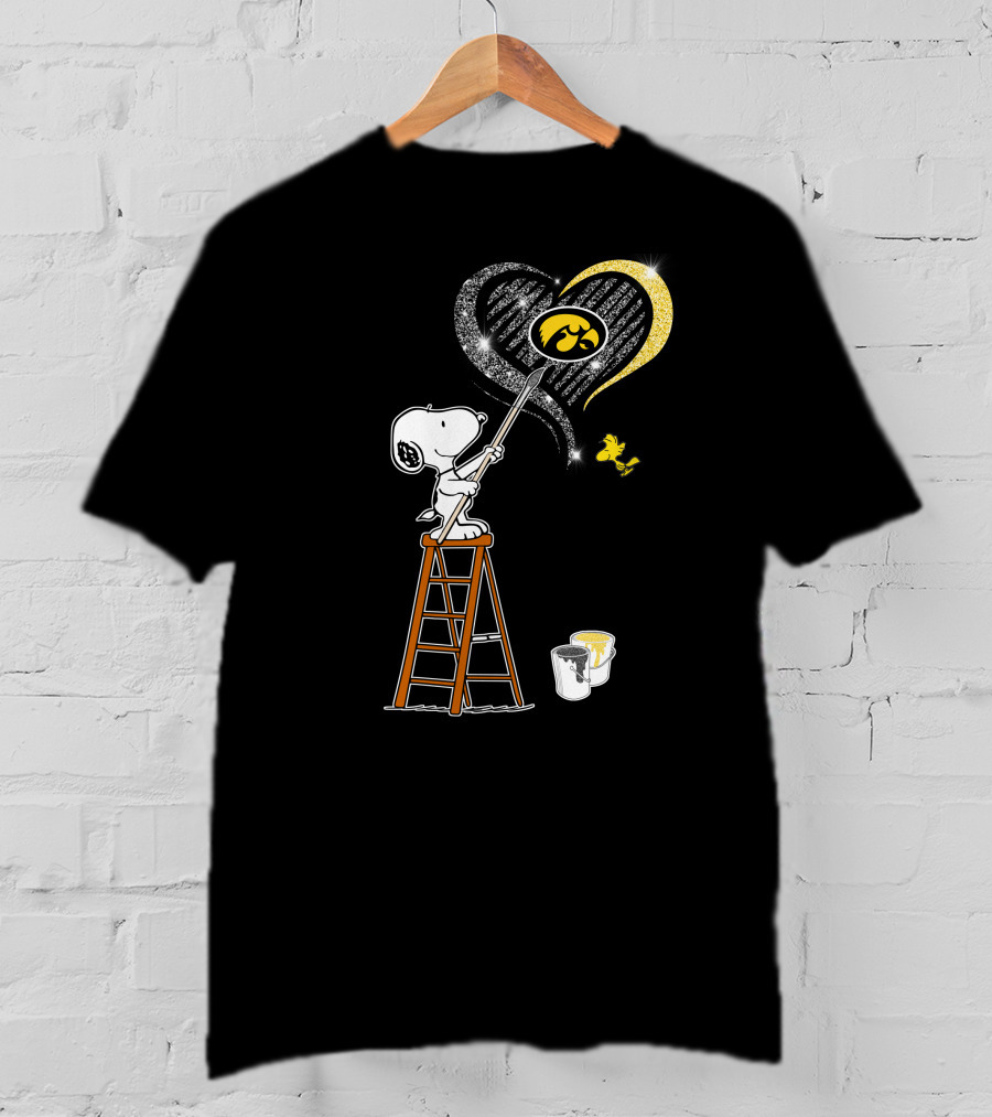 Snoopy Painting Iowa Hawkeyes Heart Ncaa T-Shirt