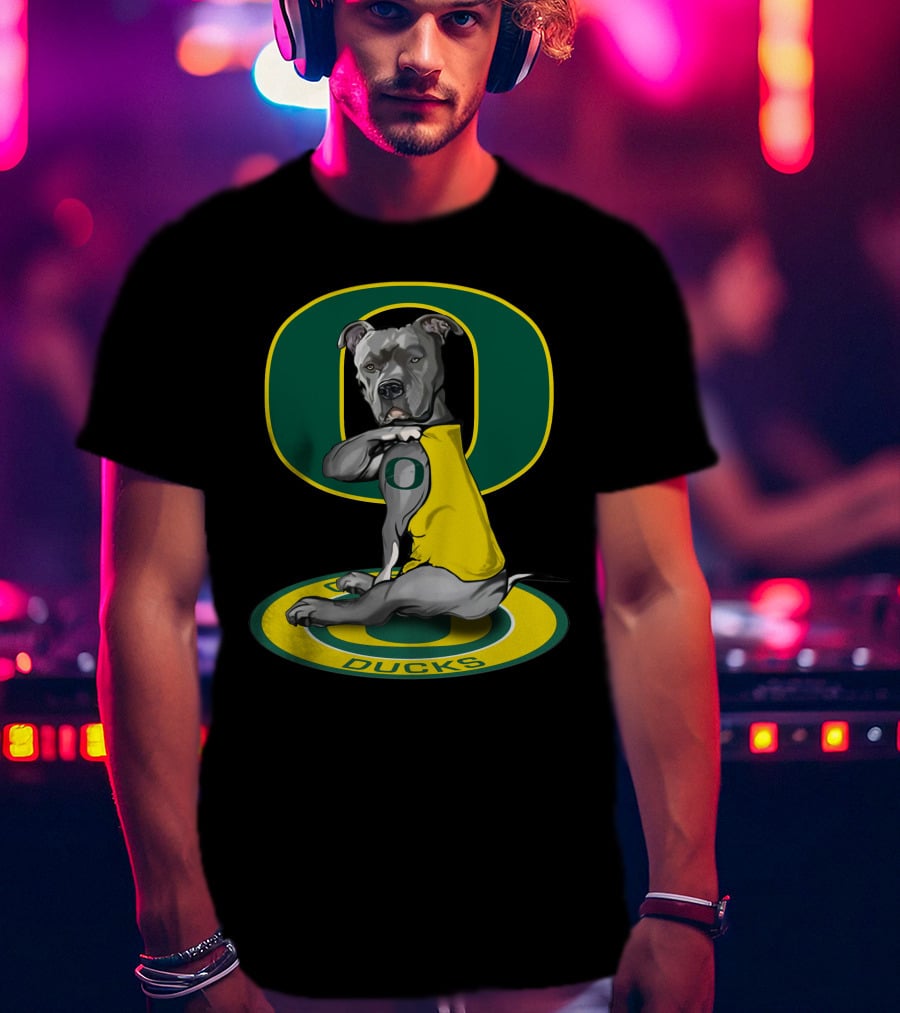 Oregon Ducks Bulldog With Yellow Vest And University T-Shirt