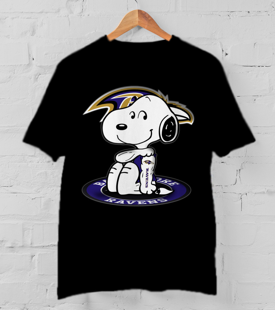 Baltimore Ravens Snoopy Peanuts Football Team T-Shirt