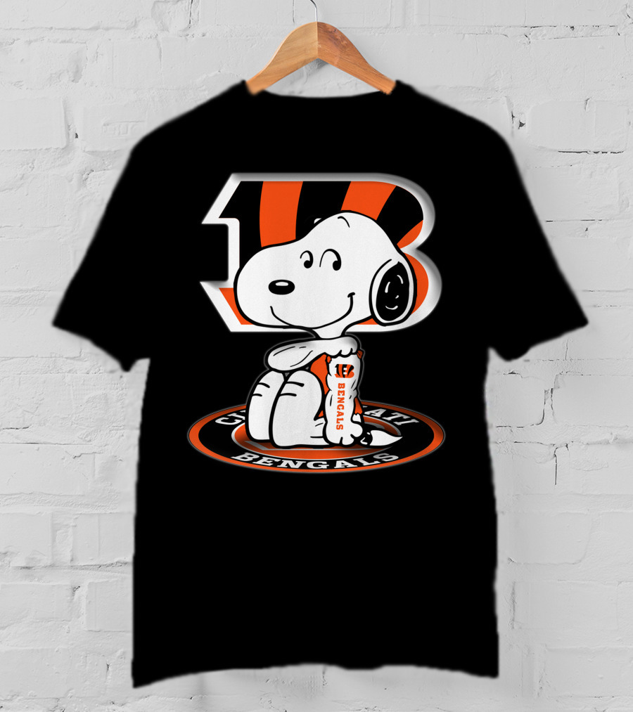 Bengals Snoopy Cincinnati Stripes B T-Shirt