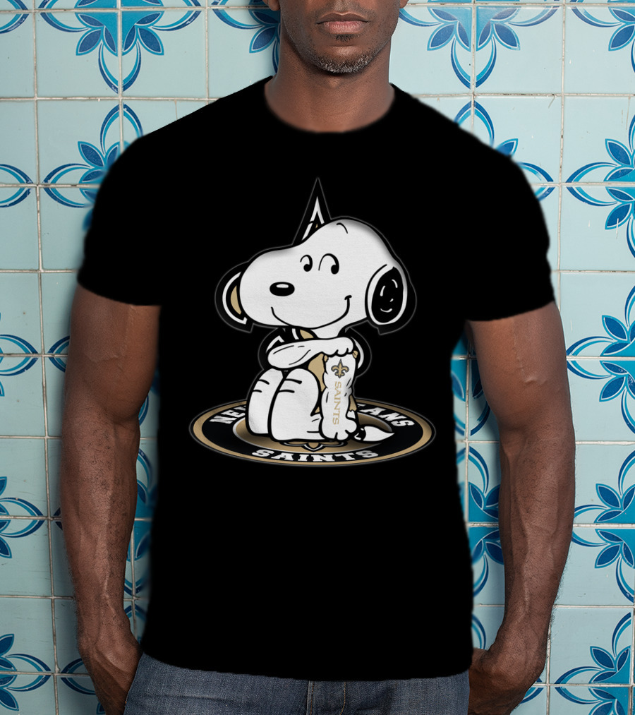 Snoopy Hugging New Orleans Saints Logo Nfl Fan Gear T-Shirt