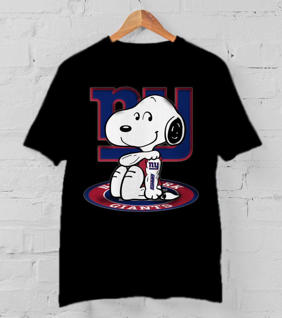Snoopy New York Giants Nfl Collaboration With Peanuts Football Team T-Shirt