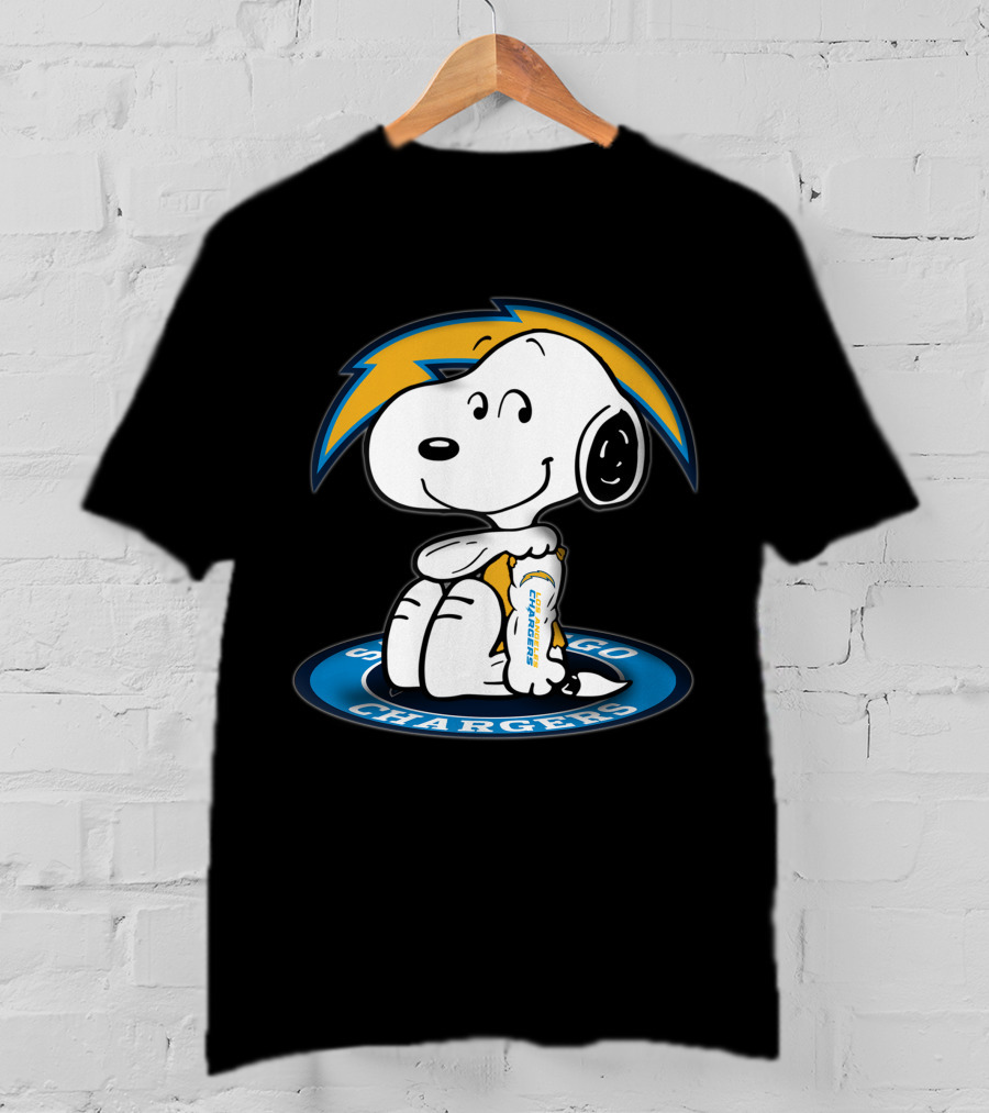 Snoopy Holding Los Angeles Chargers Helmet San Diego Chargers T-Shirt