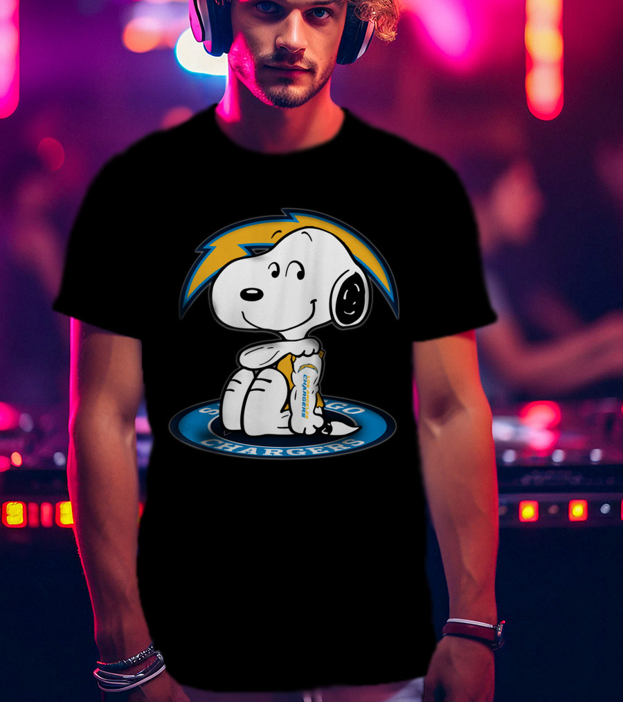Snoopy Holding Los Angeles Chargers Helmet San Diego Chargers T-Shirt