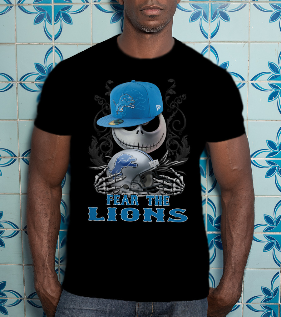 Fear The Lions Skull With Detroit Lions Cap And Helmet T-Shirt