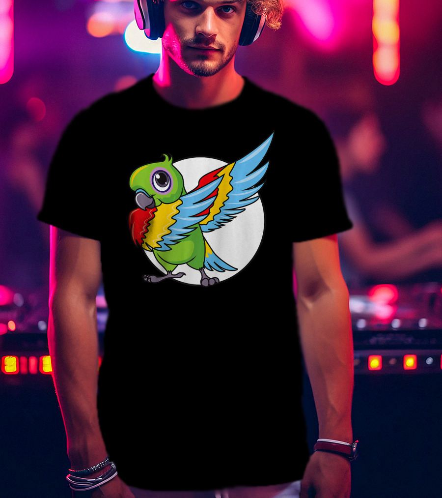 Cute Dabbing Great Green Macaw Parrot Colorful Wings T-Shirt