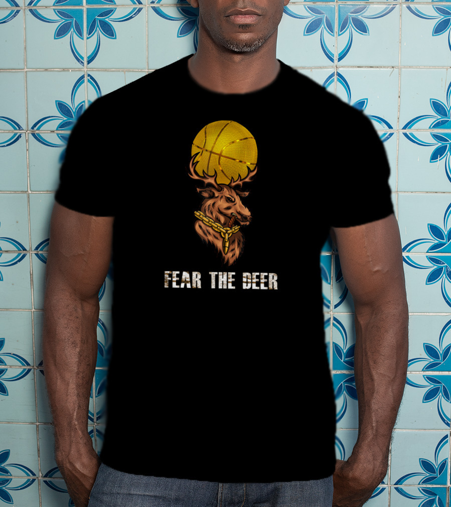 Fear The Deer Milwaukee Basketball Buck With Gold Chain And Basketball T-Shirt