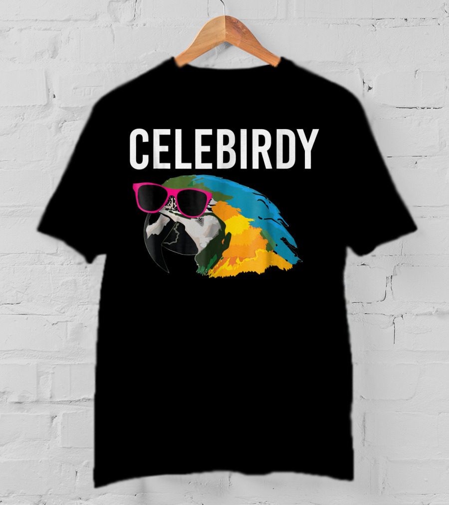 Celebirdy Funny Bird Lover Macaw Parrot Head With Sunglasses T-Shirt