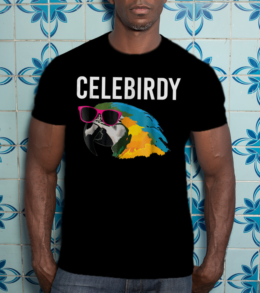 Celebirdy Funny Bird Lover Macaw Parrot Head With Sunglasses T-Shirt