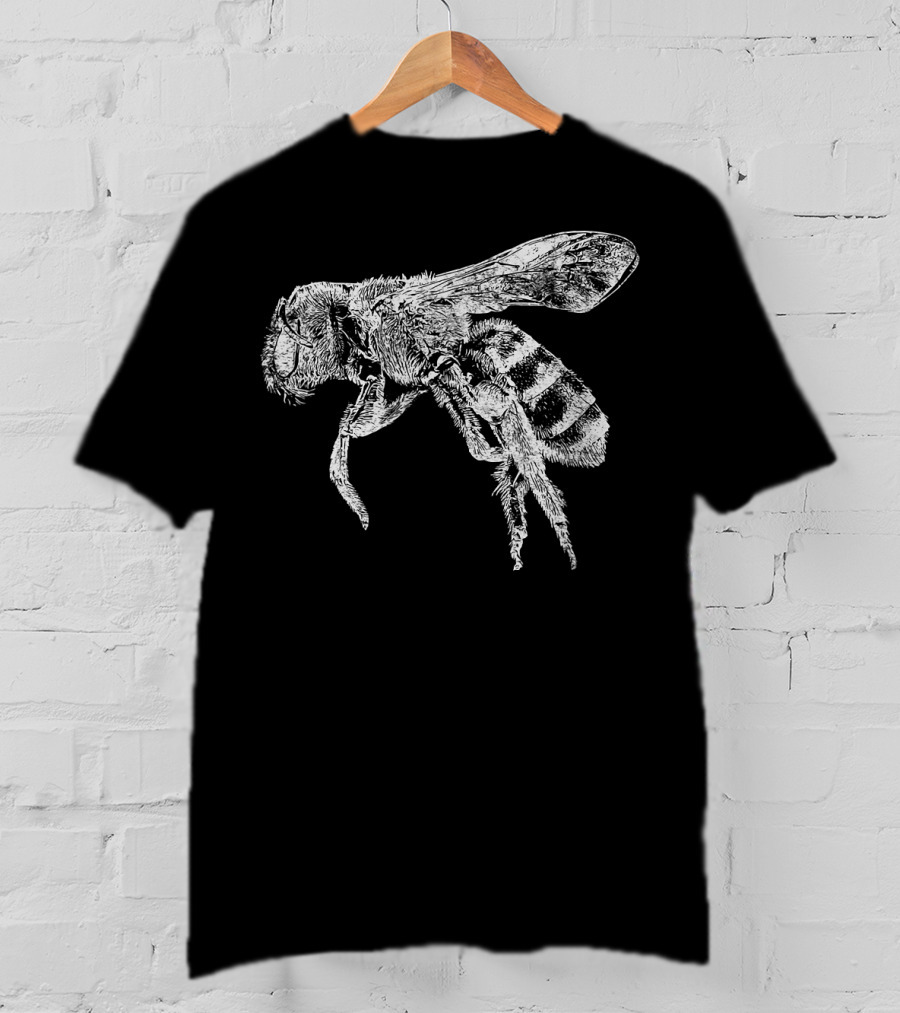 Great Distressed Cute Bee Sketch T-Shirt