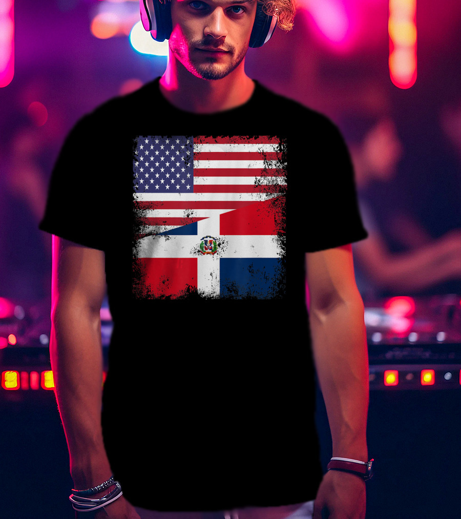 Half Dominican Flag Vintage USA American Dominican Grunge T-Shirt