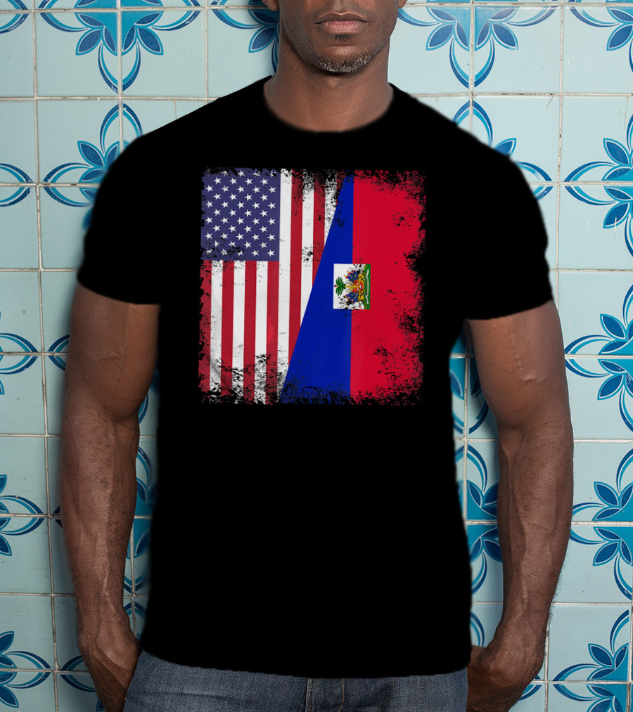 Half Haitian Flag Vintage Haiti U USA Grunge Style Flag Fusion T-Shirt