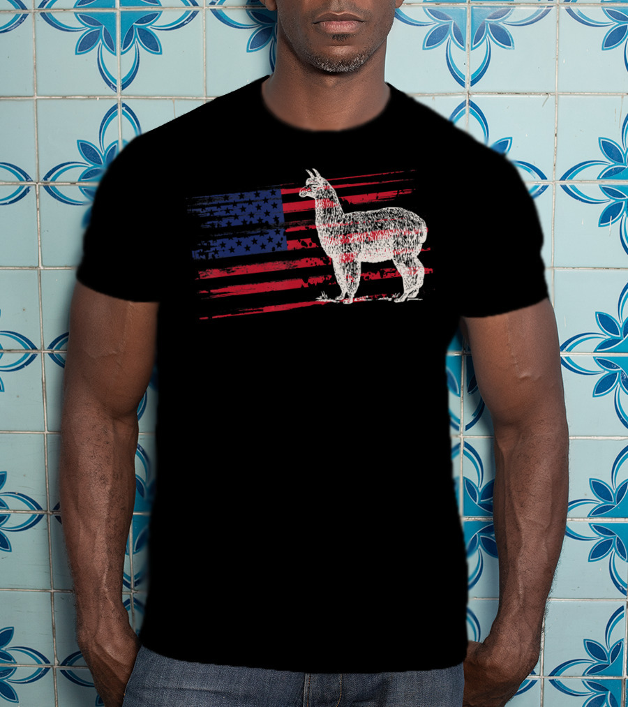 Alpaca Vicuna With US American Flag In Rustic T-Shirt