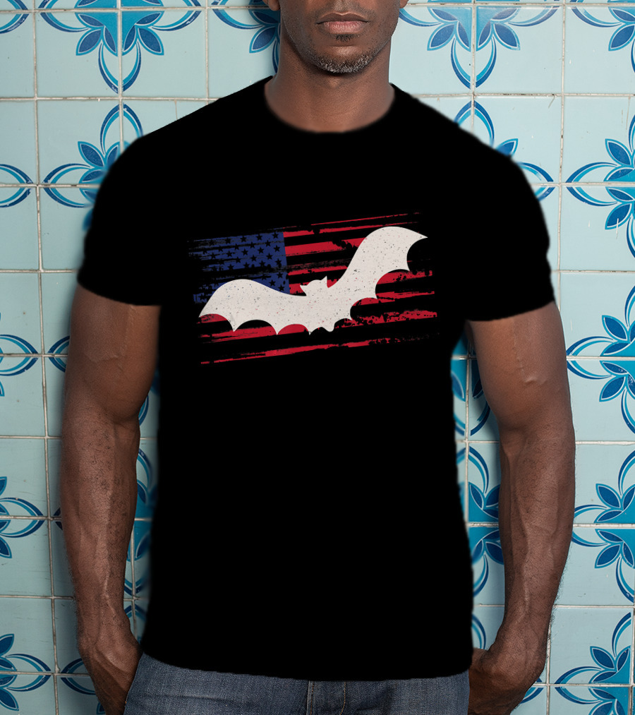 Bat Silhouette With US American Flag Background T-Shirt