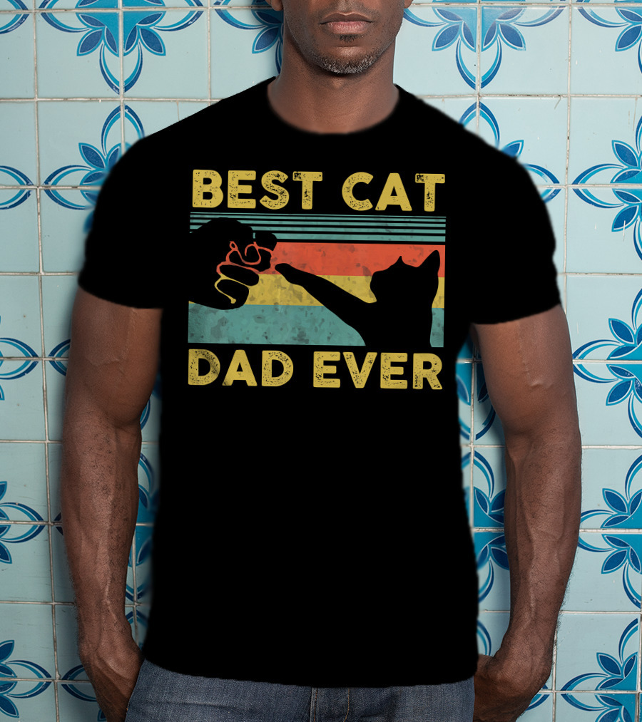 Best Cat Dad Ever Fist Bump Vintage Style Cat Daddy T-Shirt
