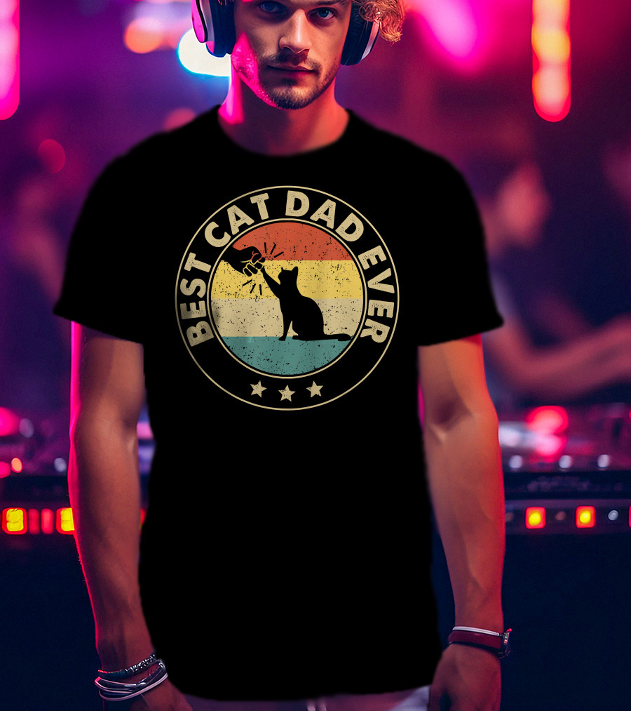 Best Cat Dad Ever Retro Cat Lovers Fist Bump Vintage Stripes T-Shirt