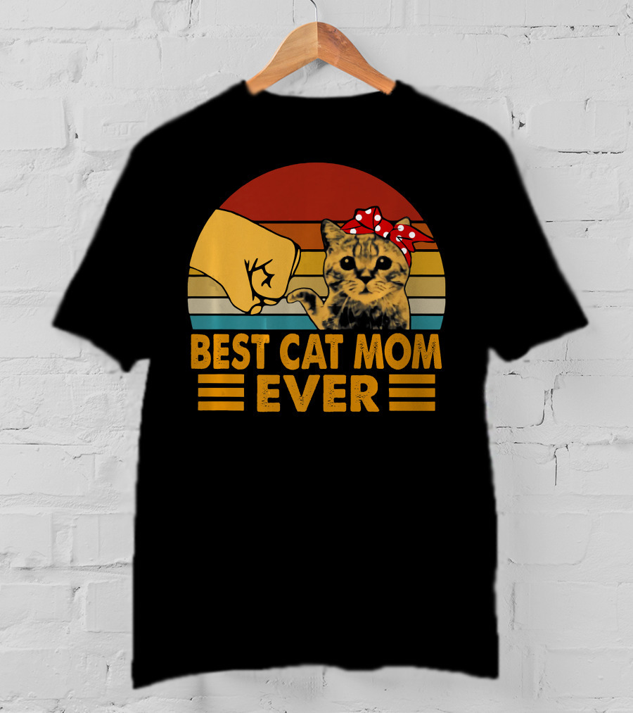 Best Cat Mom Ever Vintage Be Fist Bump Cat With Bow Retro Stripes T-Shirt