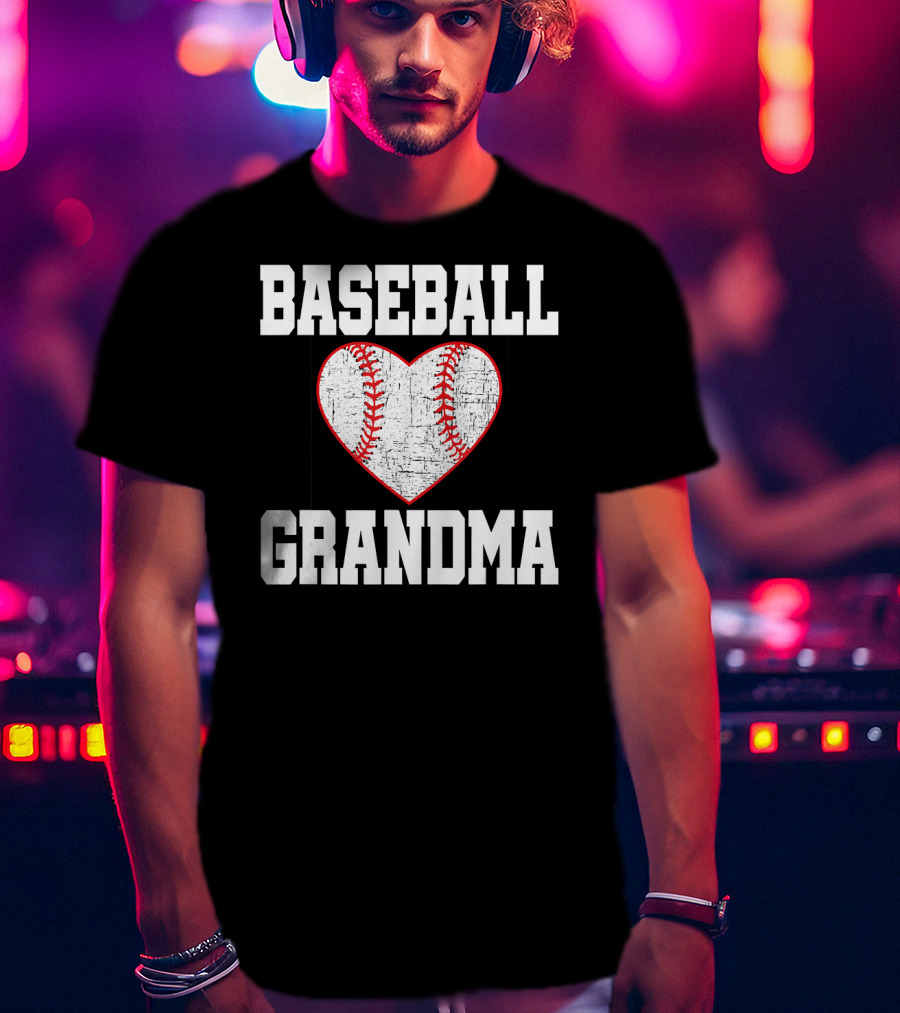 Baseball Grandma Vintage Heart T-Shirt