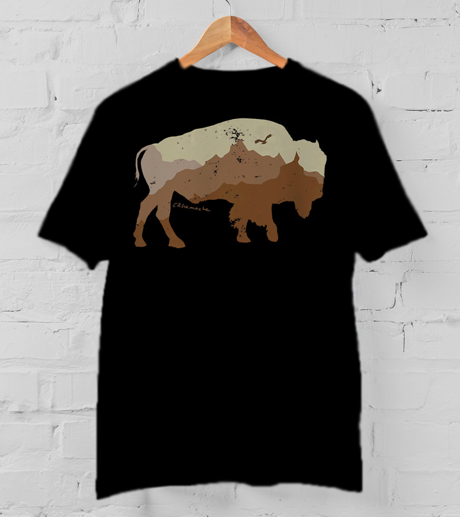Vintage Bison Mountains Eagle Outdoor Cetanluta T-Shirt