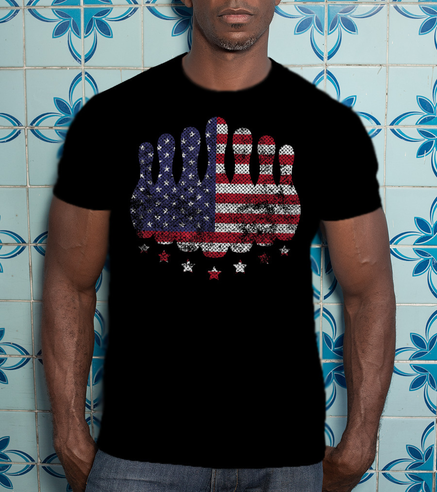 Vintage Patriotic USA Flag Bowling Pins Stars T-Shirt