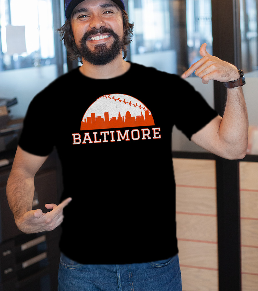 Baltimore Vintage Skyline With Baseball T-Shirt