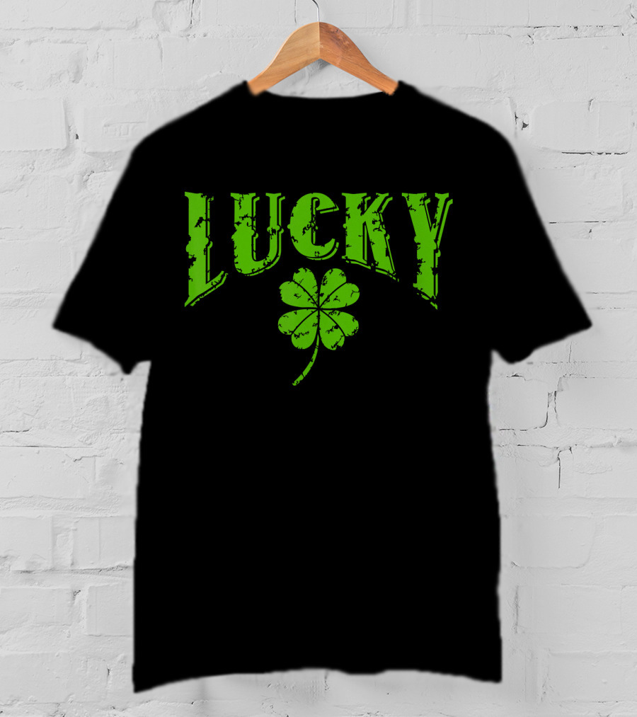 Vintage Lucky Four Leaf Clover Lucky St Paddy's Day T-Shirt