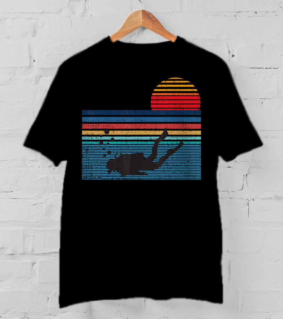 Vintage Scuba Diving 80s Sunset Silhouette Stripes T-Shirt