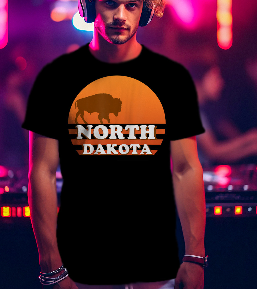 North Dakota Vintage 70s 80s Sunset Buffalo T-Shirt