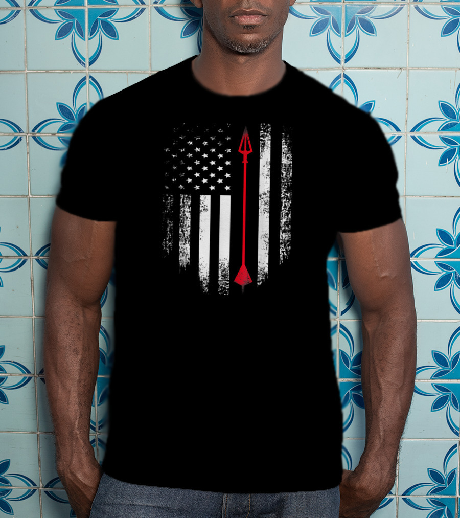 USA Vintage Archery Arrow American Flag T-Shirt