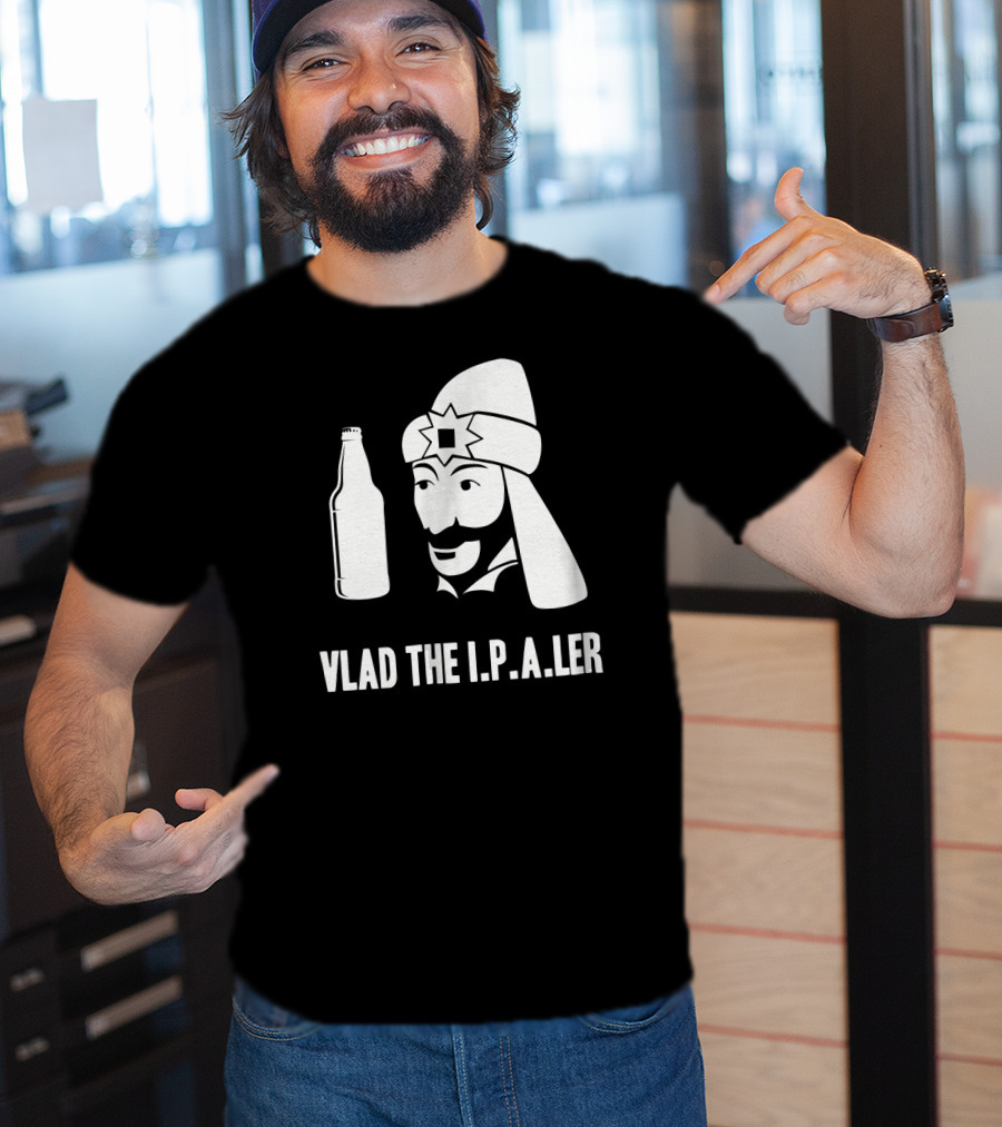 Vlad The I.P.A.er Funny Halloween Dracula Craft Beer Dr T-Shirt