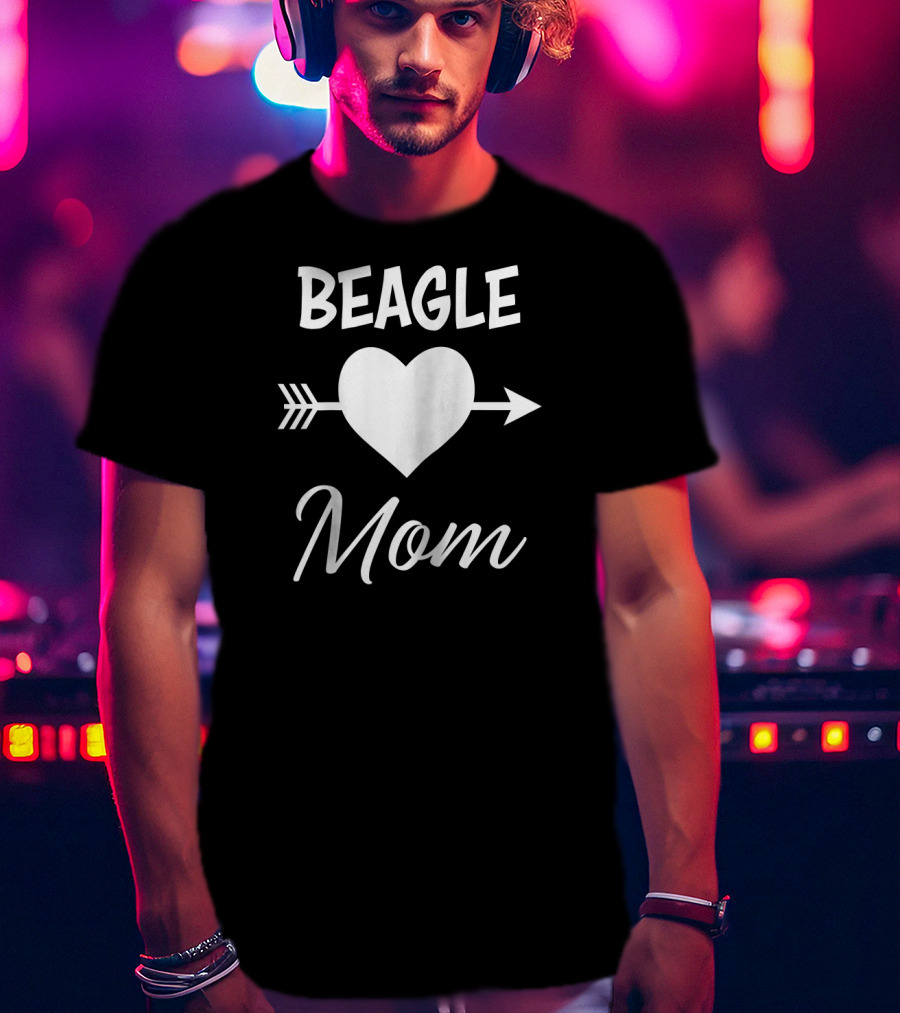 BEAGLE Mom Heart Arrow T-Shirt