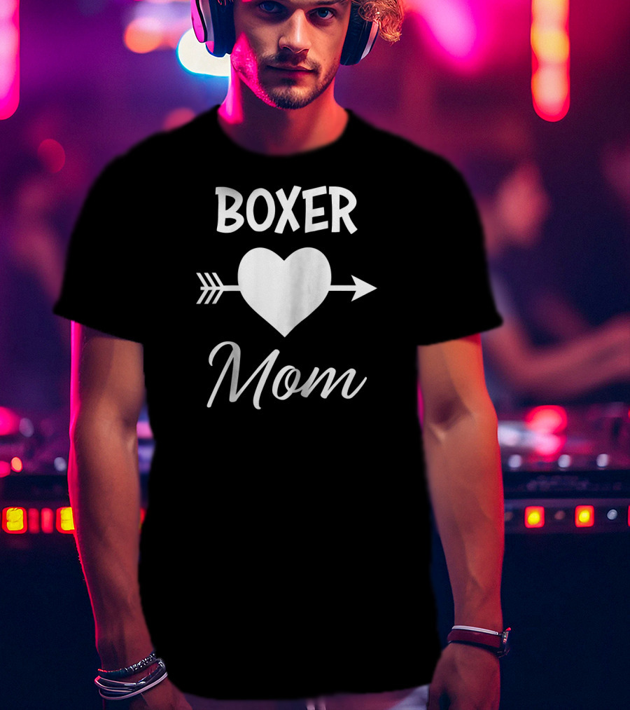 Boxer Mom Heart Arrow T-Shirt
