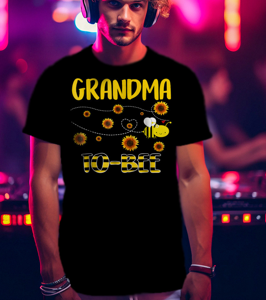 GRANDMA TO BEE Sunflowers And Bee T-Shirt