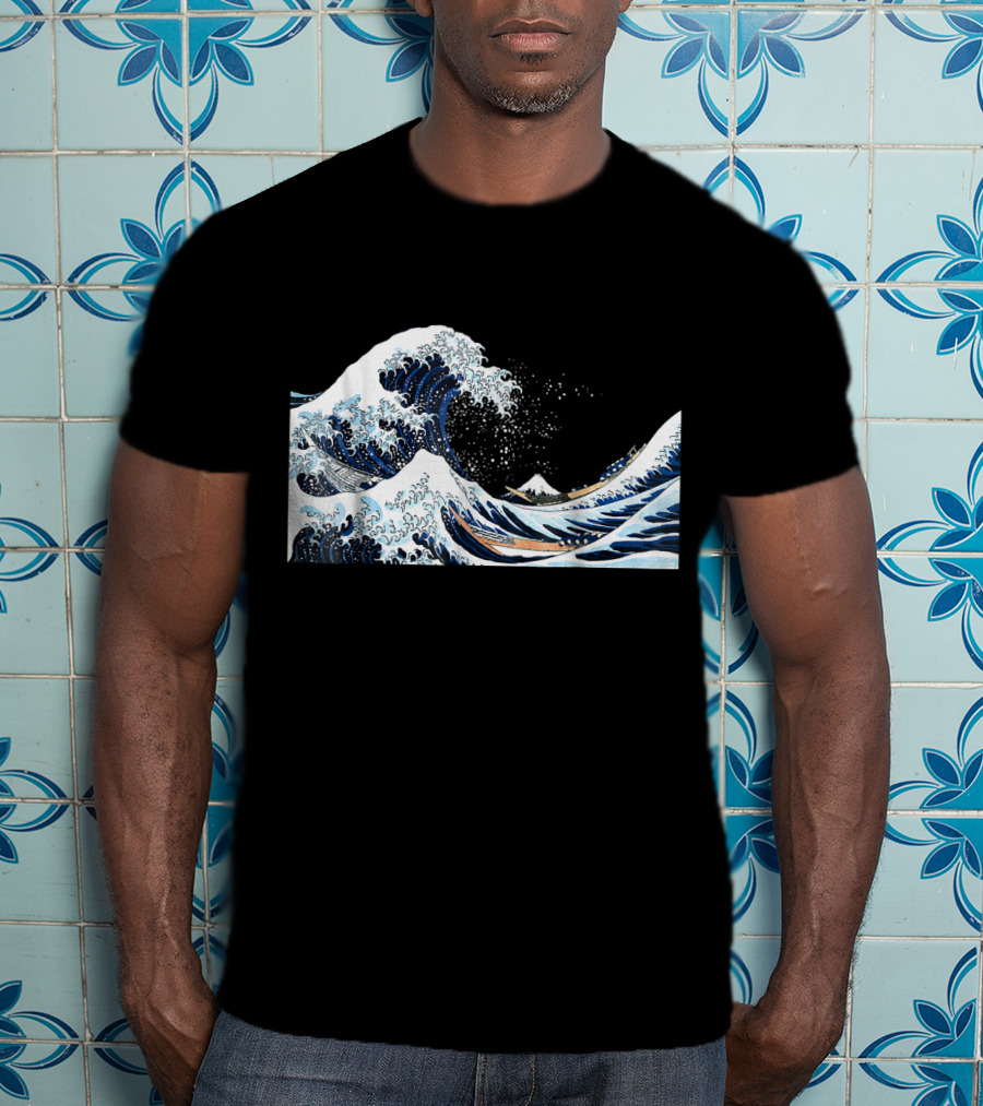 The Great Wave Off Kanagawa Hokusai Japan Iconic T-Shirt