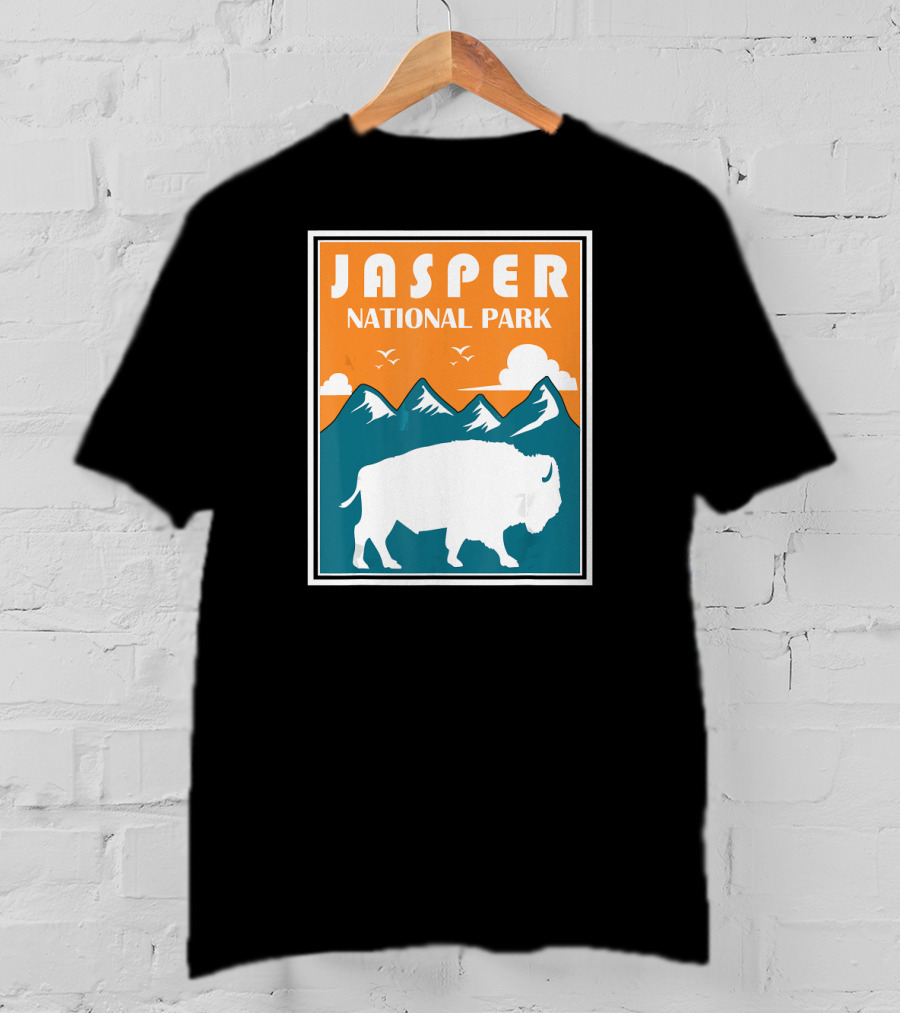 Jasper National Park Canada Bison Silhouette Mountains T-Shirt