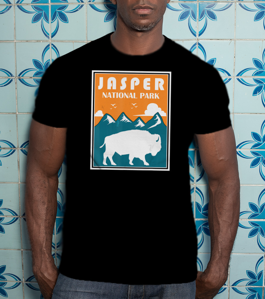 Jasper National Park Canada Bison Silhouette Mountains T-Shirt