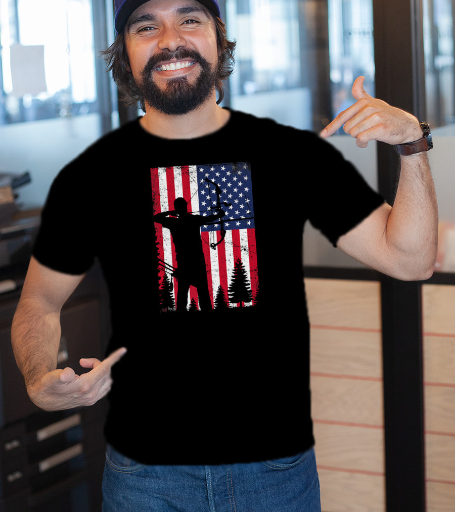 American Archery Bow Hunting Bow Hunter Silhouette USA Flag Background T-Shirt