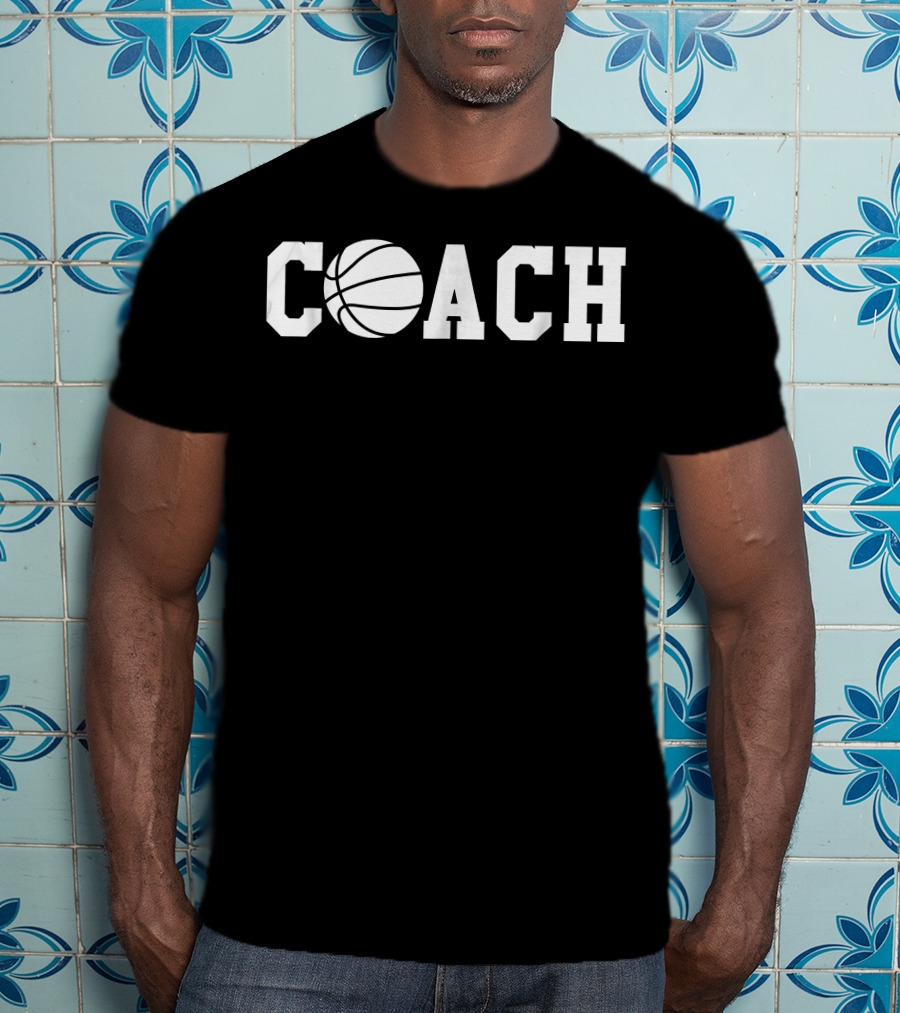Basketball Coach Bold Text With Basketball Graphic O T-Shirt