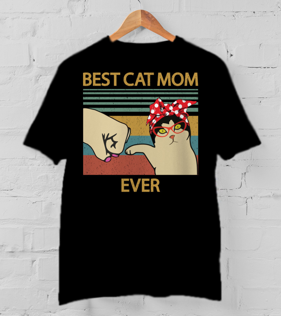 Best Cat Mom Ever Fist Bump Cat With Red Bandana And Glasses T-Shirt