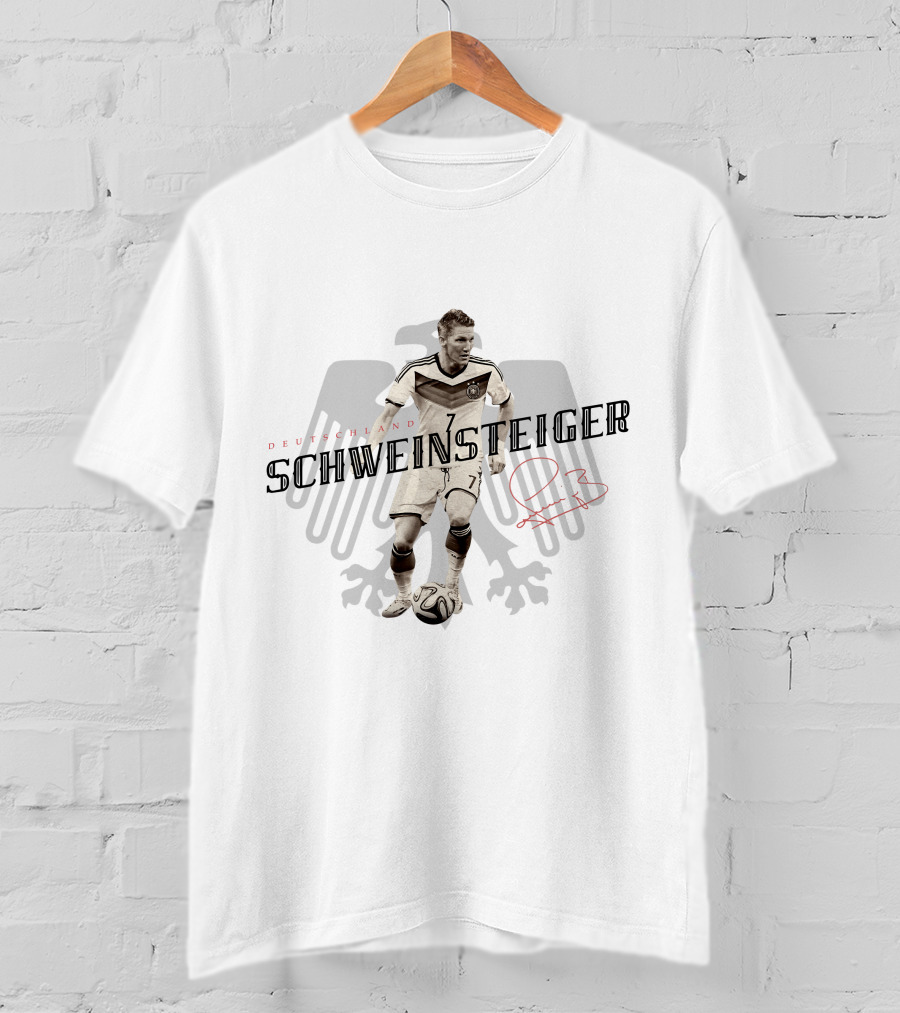 Deutschland Schweinsteiger Soccer Player Avec Ballon T-Shirt