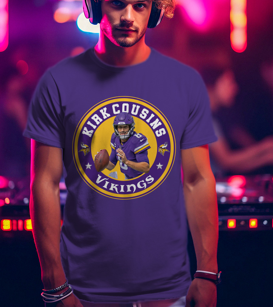 Kirk Cousins Minnesota Vikings Football Quarterback NFL Logo Circle T-Shirt