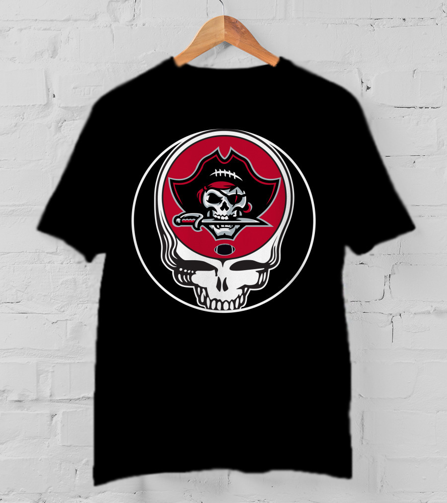 Tampa Bay Buccaneers Skull Logo With Football And Sword T-Shirt