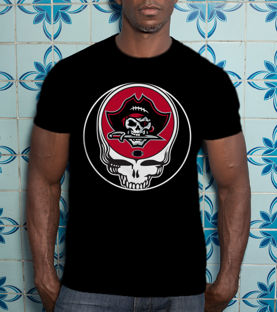 Tampa Bay Buccaneers Skull Logo With Football And Sword T-Shirt
