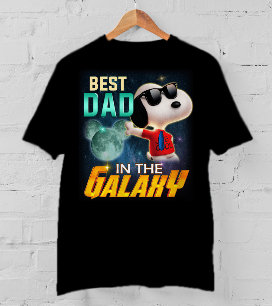 Best Dad IN The Galaxy Snoopy E Cool T-Shirt