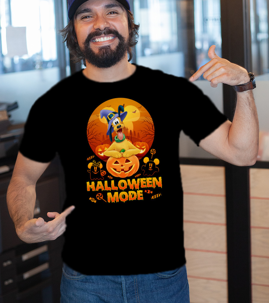 Pluto Halloween Mode With Witch Hat And Pumpkin Decorations T-Shirt