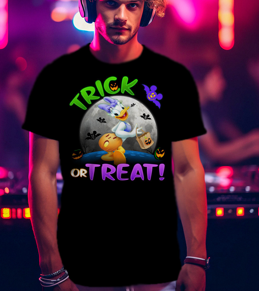 Trick Or Treat Daisy Duck Halloween Moon Bat Pumpkins T-Shirt