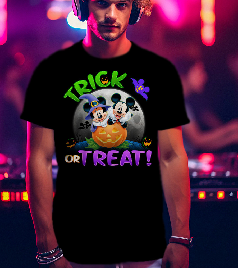 Trick Or Treat Mickey And Minnie Halloween Pumpkin Moon Bat T-Shirt
